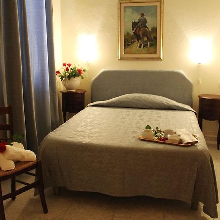 גרוסטו Gemini Camere E Suites מראה חיצוני תמונה