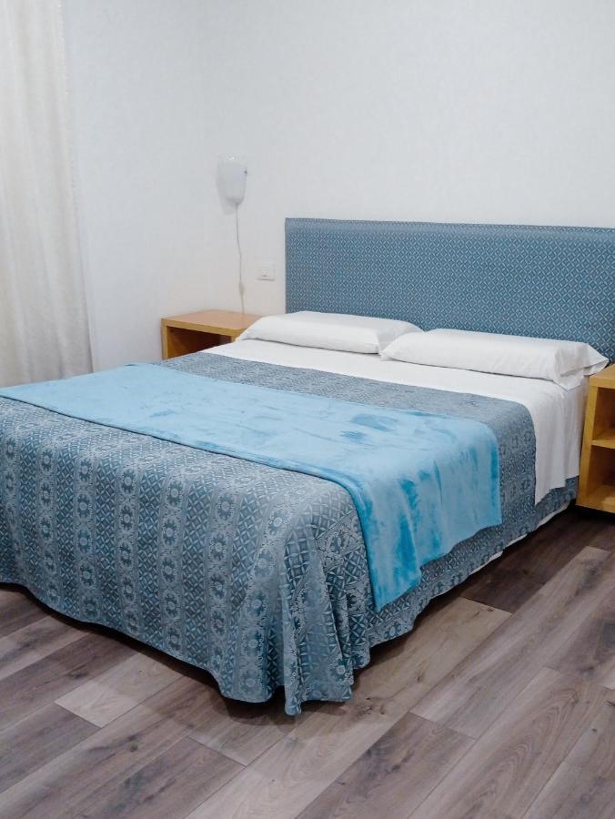 גרוסטו Gemini Camere E Suites מראה חיצוני תמונה