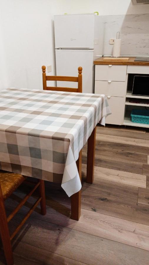 גרוסטו Gemini Camere E Suites מראה חיצוני תמונה